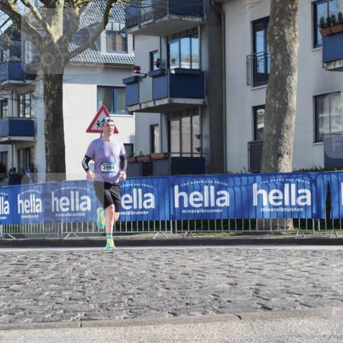 06.04.2025 - 44. Internationalen Wilhelmsburger Insellauf Luisa Fischer http://msf.ph/oto/7557453 06.04.2025 10:17:54 Ziel 3994 meine-sportfotos.de