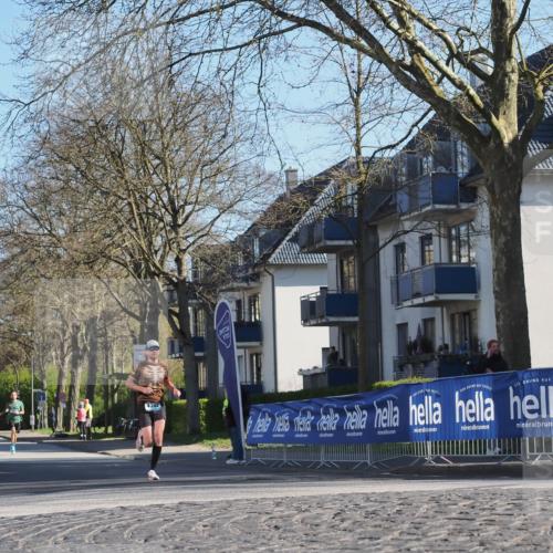 06.04.2025 - 44. Internationalen Wilhelmsburger Insellauf Luisa Fischer http://msf.ph/oto/7557538 06.04.2025 10:18:50 Ziel  meine-sportfotos.de