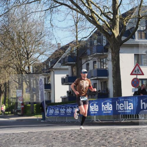 06.04.2025 - 44. Internationalen Wilhelmsburger Insellauf Luisa Fischer http://msf.ph/oto/7557559 06.04.2025 10:18:52 Ziel 439 meine-sportfotos.de