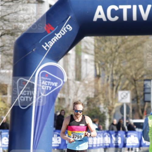 06.04.2025 - 44. Internationalen Wilhelmsburger Insellauf A. Gomolzig http://msf.ph/oto/7557561 06.04.2025 10:14:11 Ziel 3759, 4052 meine-sportfotos.de