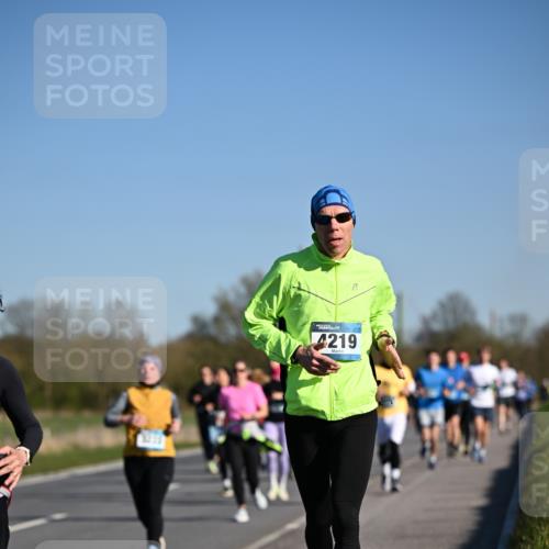 06.04.2025 - 44. Internationalen Wilhelmsburger Insellauf Dr. Thomas Lammeyer http://msf.ph/oto/7557593 06.04.2025 09:33:37 Laufen 3233, 4219 meine-sportfotos.de