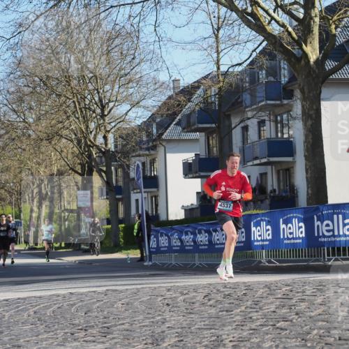 06.04.2025 - 44. Internationalen Wilhelmsburger Insellauf Luisa Fischer http://msf.ph/oto/7557606 06.04.2025 10:19:06 Ziel 4537 meine-sportfotos.de