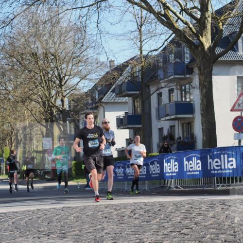 06.04.2025 - 44. Internationalen Wilhelmsburger Insellauf Luisa Fischer http://msf.ph/oto/7557621 06.04.2025 10:19:11 Ziel 3078, 4085, 3456, 3839, 3511 meine-sportfotos.de