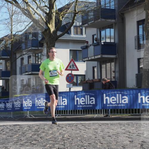 06.04.2025 - 44. Internationalen Wilhelmsburger Insellauf Luisa Fischer http://msf.ph/oto/7557670 06.04.2025 10:19:32 Ziel 4256 meine-sportfotos.de