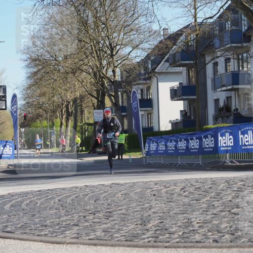 06.04.2025 - 44. Internationalen Wilhelmsburger Insellauf Luisa Fischer http://msf.ph/oto/7557678 06.04.2025 10:19:51 Ziel 5226 meine-sportfotos.de