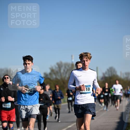 06.04.2025 - 44. Internationalen Wilhelmsburger Insellauf Dr. Thomas Lammeyer http://msf.ph/oto/7557741 06.04.2025 09:33:46 Laufen 4010, 10 meine-sportfotos.de