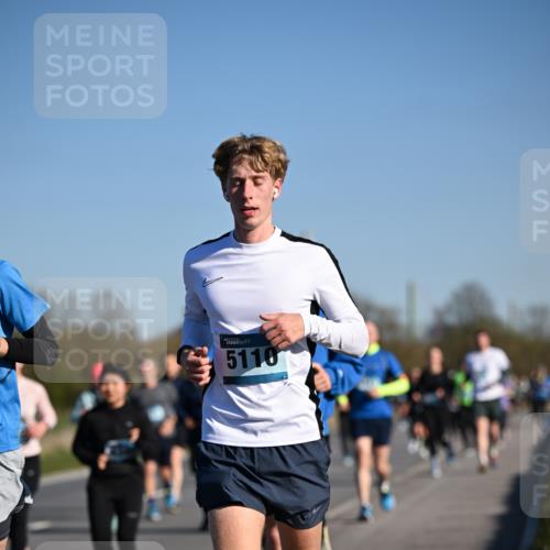 06.04.2025 - 44. Internationalen Wilhelmsburger Insellauf Dr. Thomas Lammeyer http://msf.ph/oto/7557769 06.04.2025 09:33:47 Laufen 5110 meine-sportfotos.de
