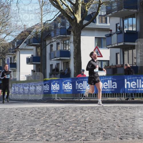 06.04.2025 - 44. Internationalen Wilhelmsburger Insellauf Luisa Fischer http://msf.ph/oto/7557820 06.04.2025 10:20:29 Ziel 3609, 062, 3864 meine-sportfotos.de