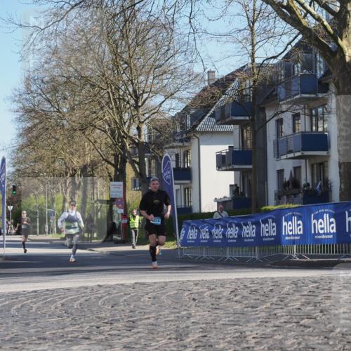 06.04.2025 - 44. Internationalen Wilhelmsburger Insellauf Luisa Fischer http://msf.ph/oto/7557854 06.04.2025 10:20:42 Ziel 514 meine-sportfotos.de