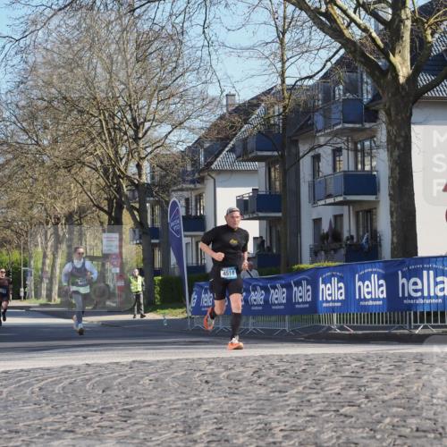 06.04.2025 - 44. Internationalen Wilhelmsburger Insellauf Luisa Fischer http://msf.ph/oto/7557872 06.04.2025 10:20:43 Ziel 4215, 4018, 4514 meine-sportfotos.de