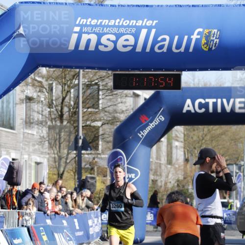 06.04.2025 - 44. Internationalen Wilhelmsburger Insellauf A. Gomolzig http://msf.ph/oto/7557873 06.04.2025 10:07:53 Ziel 3260 meine-sportfotos.de