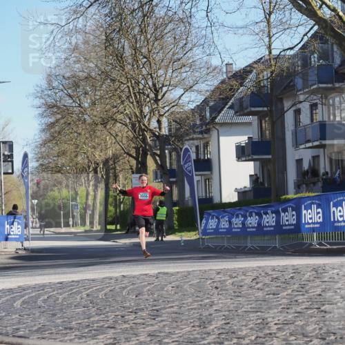 06.04.2025 - 44. Internationalen Wilhelmsburger Insellauf Luisa Fischer http://msf.ph/oto/7557944 06.04.2025 10:20:58 Ziel 3555 meine-sportfotos.de
