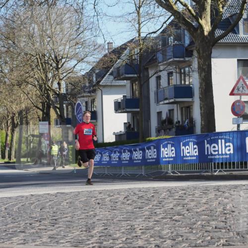 06.04.2025 - 44. Internationalen Wilhelmsburger Insellauf Luisa Fischer http://msf.ph/oto/7557958 06.04.2025 10:20:59 Ziel 3555 meine-sportfotos.de