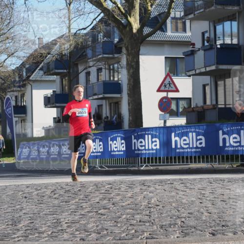 06.04.2025 - 44. Internationalen Wilhelmsburger Insellauf Luisa Fischer http://msf.ph/oto/7557969 06.04.2025 10:21:00 Ziel 3555 meine-sportfotos.de