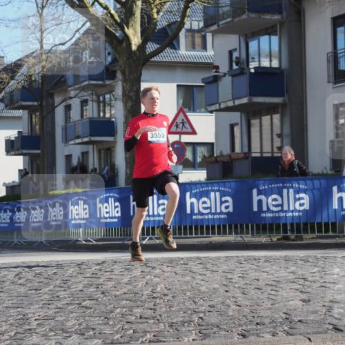 06.04.2025 - 44. Internationalen Wilhelmsburger Insellauf Luisa Fischer http://msf.ph/oto/7557976 06.04.2025 10:21:01 Ziel 1713, 3555 meine-sportfotos.de