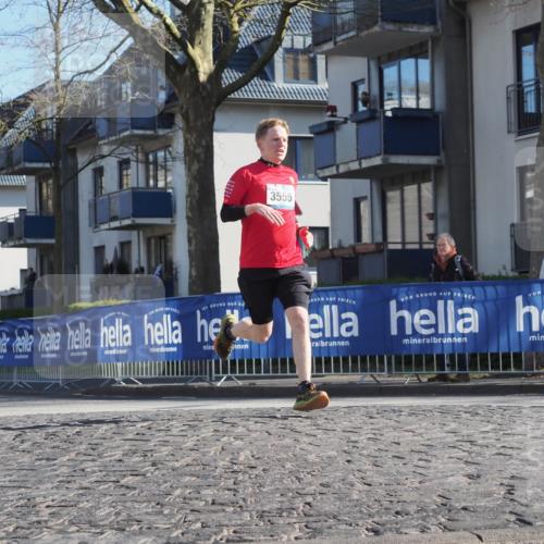 06.04.2025 - 44. Internationalen Wilhelmsburger Insellauf Luisa Fischer http://msf.ph/oto/7557978 06.04.2025 10:21:01 Ziel 3555 meine-sportfotos.de