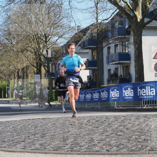 06.04.2025 - 44. Internationalen Wilhelmsburger Insellauf Luisa Fischer http://msf.ph/oto/7558020 06.04.2025 10:21:21 Ziel 3469, 359, 3572 meine-sportfotos.de