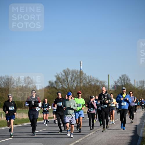 06.04.2025 - 44. Internationalen Wilhelmsburger Insellauf Dr. Thomas Lammeyer http://msf.ph/oto/7558030 06.04.2025 09:34:05 Laufen 3233, 3732, 3241, 389, 4479, 3868, 3405 meine-sportfotos.de