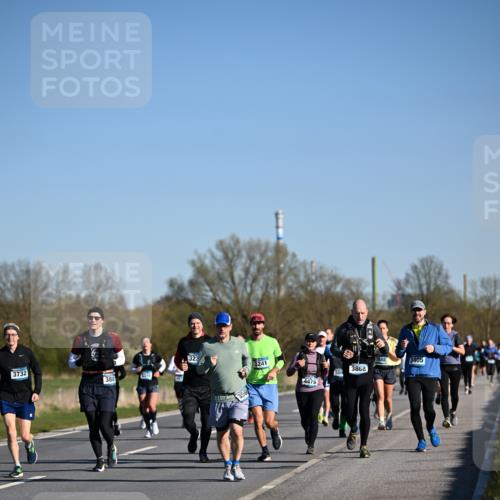 06.04.2025 - 44. Internationalen Wilhelmsburger Insellauf Dr. Thomas Lammeyer http://msf.ph/oto/7558037 06.04.2025 09:34:06 Laufen 3732, 4479 meine-sportfotos.de