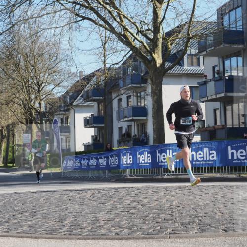 06.04.2025 - 44. Internationalen Wilhelmsburger Insellauf Luisa Fischer http://msf.ph/oto/7558050 06.04.2025 10:21:23 Ziel 3598, 3469 meine-sportfotos.de