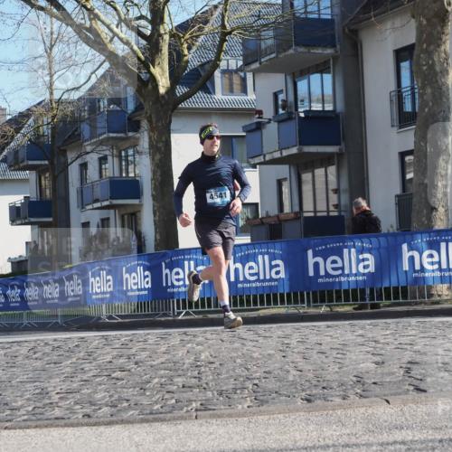 06.04.2025 - 44. Internationalen Wilhelmsburger Insellauf Luisa Fischer http://msf.ph/oto/7558101 06.04.2025 10:21:52 Ziel 4541 meine-sportfotos.de