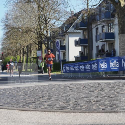 06.04.2025 - 44. Internationalen Wilhelmsburger Insellauf Luisa Fischer http://msf.ph/oto/7558120 06.04.2025 10:22:03 Ziel 459 meine-sportfotos.de
