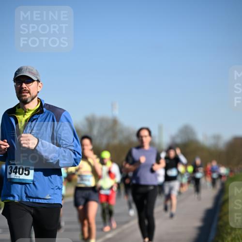 06.04.2025 - 44. Internationalen Wilhelmsburger Insellauf Dr. Thomas Lammeyer http://msf.ph/oto/7558138 06.04.2025 09:34:13 Laufen 3405 meine-sportfotos.de