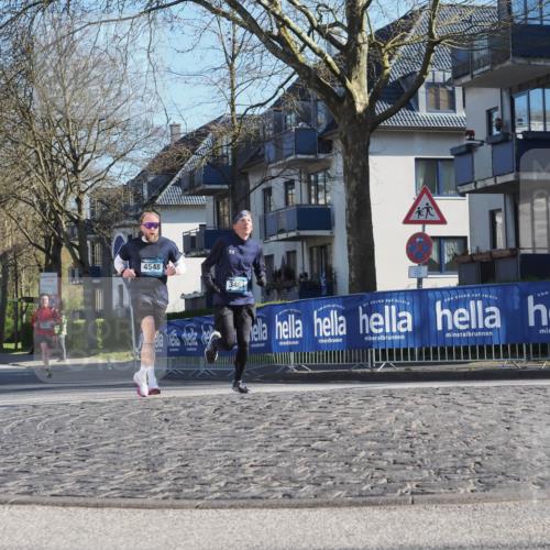 06.04.2025 - 44. Internationalen Wilhelmsburger Insellauf Luisa Fischer http://msf.ph/oto/7558169 06.04.2025 10:22:08 Ziel 3553, 4548, 346 meine-sportfotos.de