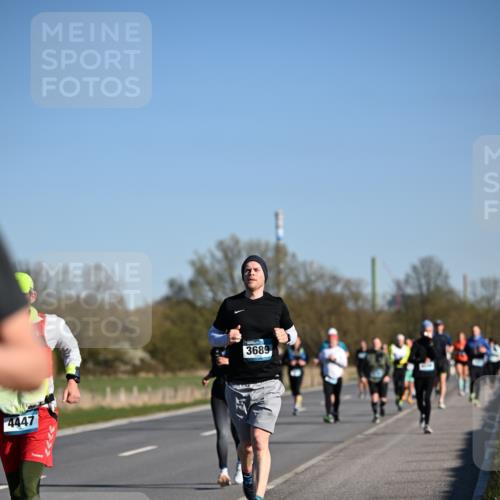 06.04.2025 - 44. Internationalen Wilhelmsburger Insellauf Dr. Thomas Lammeyer http://msf.ph/oto/7558184 06.04.2025 09:34:18 Laufen 4447, 3689 meine-sportfotos.de