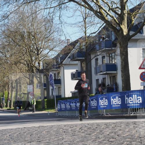 06.04.2025 - 44. Internationalen Wilhelmsburger Insellauf Luisa Fischer http://msf.ph/oto/7558240 06.04.2025 10:22:50 Ziel 71 meine-sportfotos.de