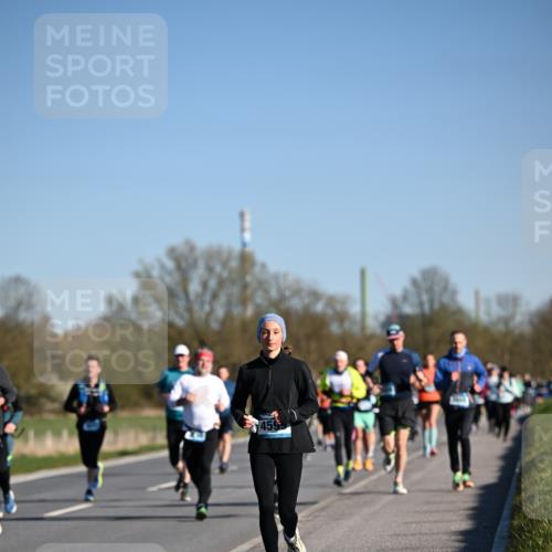 06.04.2025 - 44. Internationalen Wilhelmsburger Insellauf Dr. Thomas Lammeyer http://msf.ph/oto/7558241 06.04.2025 09:34:24 Laufen 459 meine-sportfotos.de