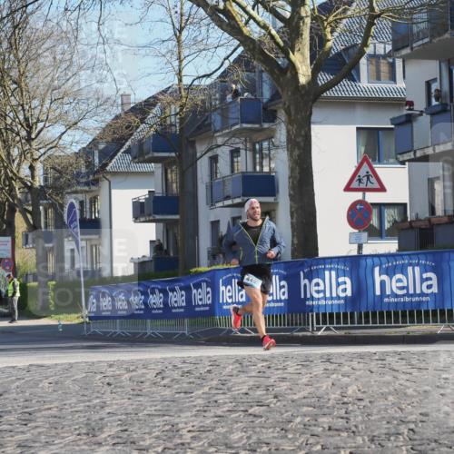 06.04.2025 - 44. Internationalen Wilhelmsburger Insellauf Luisa Fischer http://msf.ph/oto/7558259 06.04.2025 10:22:55 Ziel 4493 meine-sportfotos.de