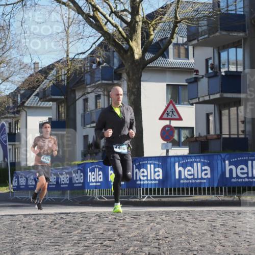 06.04.2025 - 44. Internationalen Wilhelmsburger Insellauf Luisa Fischer http://msf.ph/oto/7558276 06.04.2025 10:23:01 Ziel 4496, 4426 meine-sportfotos.de