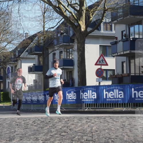 06.04.2025 - 44. Internationalen Wilhelmsburger Insellauf Luisa Fischer http://msf.ph/oto/7558291 06.04.2025 10:23:17 Ziel 3792, 71, 4391 meine-sportfotos.de