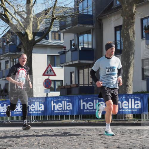06.04.2025 - 44. Internationalen Wilhelmsburger Insellauf Luisa Fischer http://msf.ph/oto/7558302 06.04.2025 10:23:18 Ziel 3792, 4391 meine-sportfotos.de