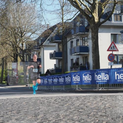 06.04.2025 - 44. Internationalen Wilhelmsburger Insellauf Luisa Fischer http://msf.ph/oto/7558376 06.04.2025 10:24:03 Ziel 4424 meine-sportfotos.de