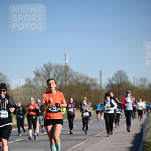 06.04.2025 - 44. Internationalen Wilhelmsburger Insellauf Dr. Thomas Lammeyer http://msf.ph/oto/7558432 06.04.2025 09:34:36 Laufen 3470, 4140 meine-sportfotos.de