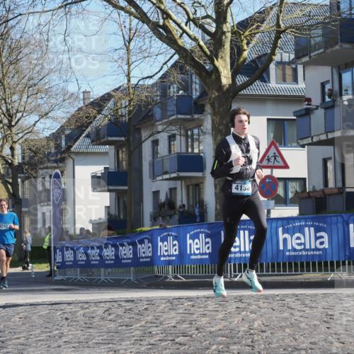 06.04.2025 - 44. Internationalen Wilhelmsburger Insellauf Luisa Fischer http://msf.ph/oto/7558489 06.04.2025 10:24:31 Ziel 4292, 4136 meine-sportfotos.de