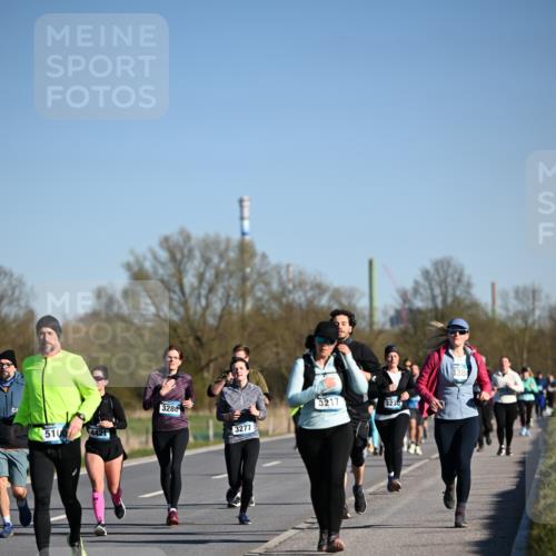 06.04.2025 - 44. Internationalen Wilhelmsburger Insellauf Dr. Thomas Lammeyer http://msf.ph/oto/7558505 06.04.2025 09:34:39 Laufen 5100, 3280, 3277, 3217, 3230 meine-sportfotos.de