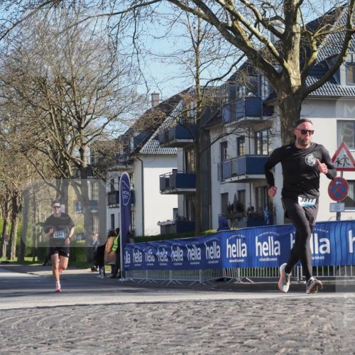 06.04.2025 - 44. Internationalen Wilhelmsburger Insellauf Luisa Fischer http://msf.ph/oto/7558518 06.04.2025 10:24:42 Ziel 4612, 3341, 3317 meine-sportfotos.de
