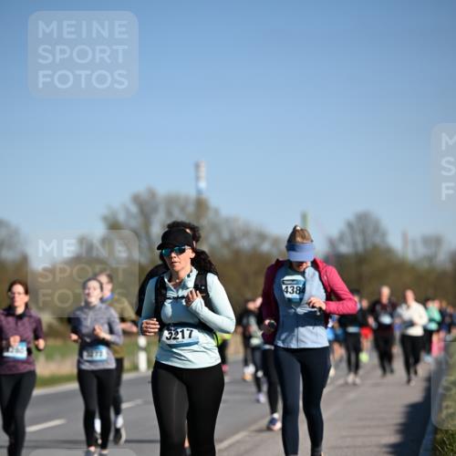 06.04.2025 - 44. Internationalen Wilhelmsburger Insellauf Dr. Thomas Lammeyer http://msf.ph/oto/7558550 06.04.2025 09:34:42 Laufen 3217, 438 meine-sportfotos.de