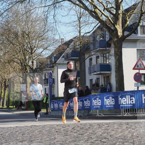 06.04.2025 - 44. Internationalen Wilhelmsburger Insellauf Luisa Fischer http://msf.ph/oto/7558627 06.04.2025 10:25:05 Ziel 4576, 4428 meine-sportfotos.de
