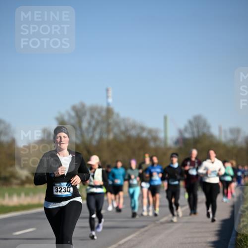 06.04.2025 - 44. Internationalen Wilhelmsburger Insellauf Dr. Thomas Lammeyer http://msf.ph/oto/7558653 06.04.2025 09:34:47 Laufen 3230 meine-sportfotos.de