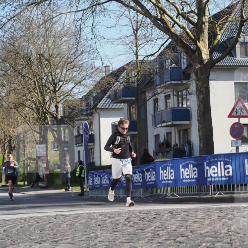 06.04.2025 - 44. Internationalen Wilhelmsburger Insellauf Luisa Fischer http://msf.ph/oto/7558654 06.04.2025 10:25:11 Ziel 4079, 3591 meine-sportfotos.de