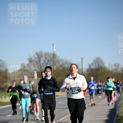 06.04.2025 - 44. Internationalen Wilhelmsburger Insellauf Dr. Thomas Lammeyer http://msf.ph/oto/7558782 06.04.2025 09:34:53 Laufen 4408, 4316 meine-sportfotos.de