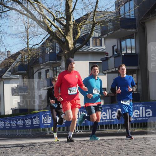 06.04.2025 - 44. Internationalen Wilhelmsburger Insellauf Luisa Fischer http://msf.ph/oto/7558784 06.04.2025 10:25:37 Ziel 3556, 5126, 5120 meine-sportfotos.de