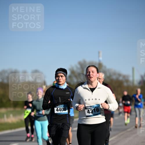 06.04.2025 - 44. Internationalen Wilhelmsburger Insellauf Dr. Thomas Lammeyer http://msf.ph/oto/7558842 06.04.2025 09:34:55 Laufen 4408, 4316 meine-sportfotos.de