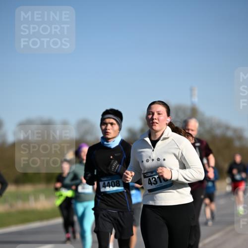 06.04.2025 - 44. Internationalen Wilhelmsburger Insellauf Dr. Thomas Lammeyer http://msf.ph/oto/7558850 06.04.2025 09:34:55 Laufen 4408, 431 meine-sportfotos.de