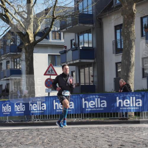 06.04.2025 - 44. Internationalen Wilhelmsburger Insellauf Luisa Fischer http://msf.ph/oto/7558960 06.04.2025 10:25:58 Ziel 3541 meine-sportfotos.de