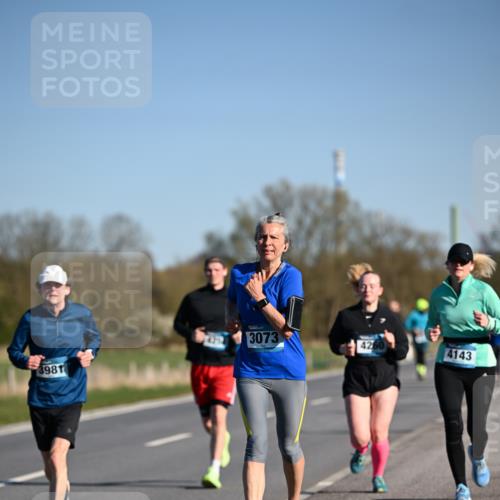 06.04.2025 - 44. Internationalen Wilhelmsburger Insellauf Dr. Thomas Lammeyer http://msf.ph/oto/7558965 06.04.2025 09:35:02 Laufen 3073, 426, 4143, 3981, 44319 meine-sportfotos.de